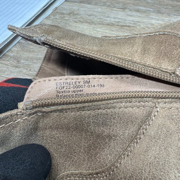 Frye and Co. Estreley Stacked Heel Ankle Boot Women's Size 9 - Picture 5 of 7